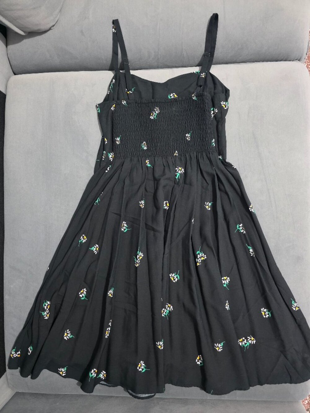 Old Navy Cami Floral Dress - Size XS - Excellent Used Condition - Picture 5 of 6